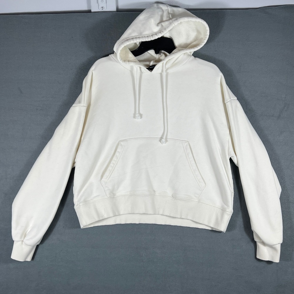 Forever 21 Womens Hoodie Size M Cream Solid Boxy Cropped Long Sleeve Pocket